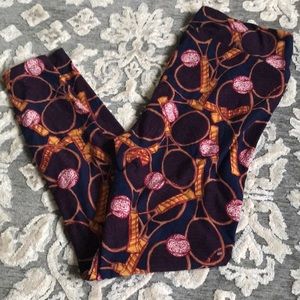TC LULAROE TENNIS LEGGINGS